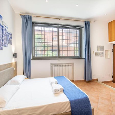 Anagnina Apartment Рим Экстерьер фото