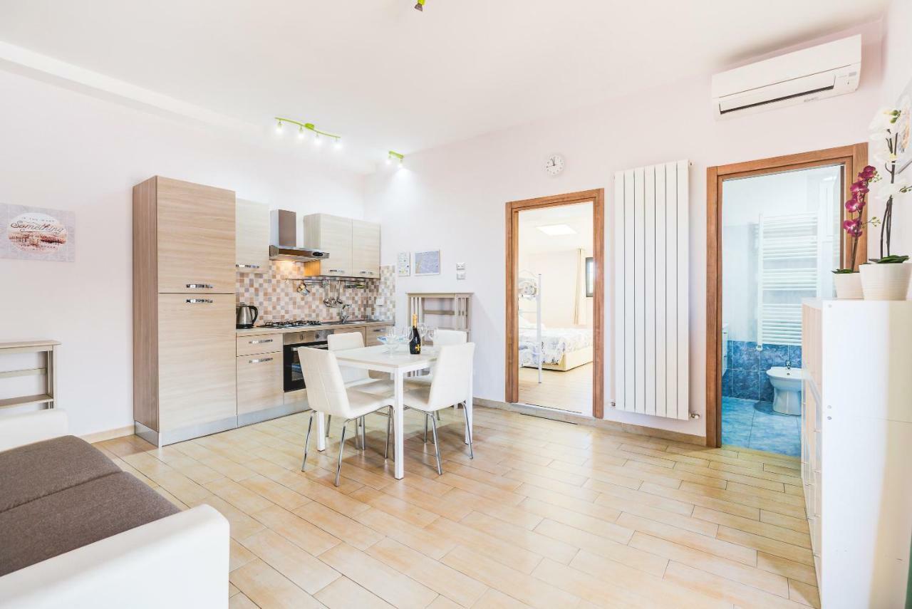 Anagnina Apartment Рим Экстерьер фото